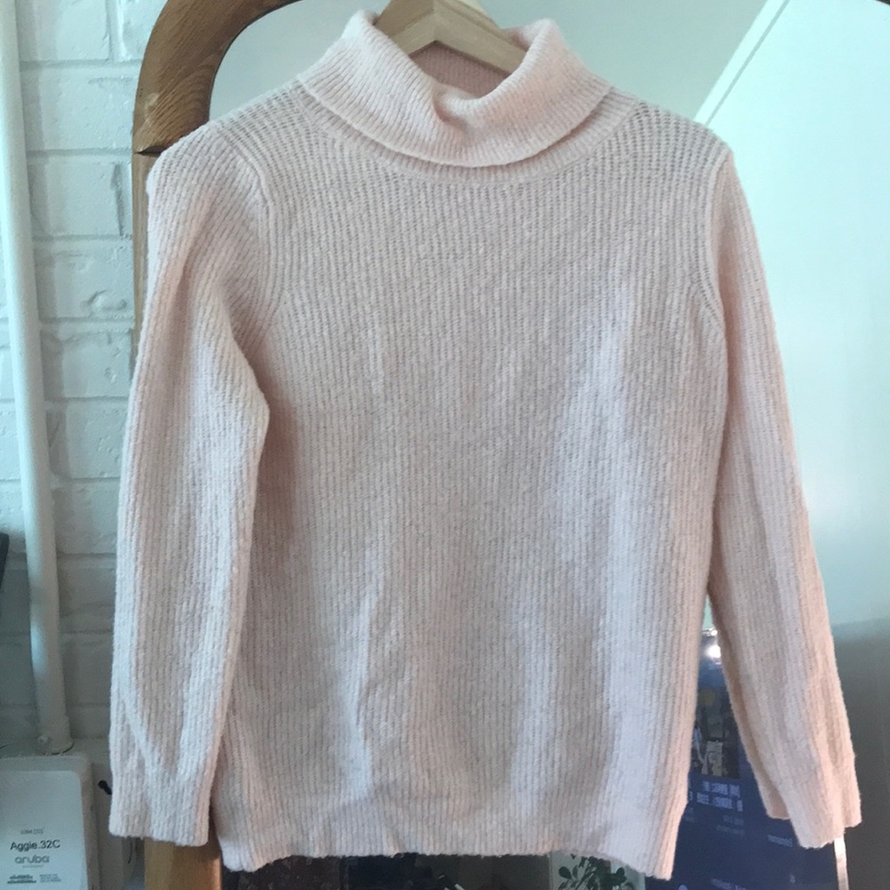 Cute light pink sweater